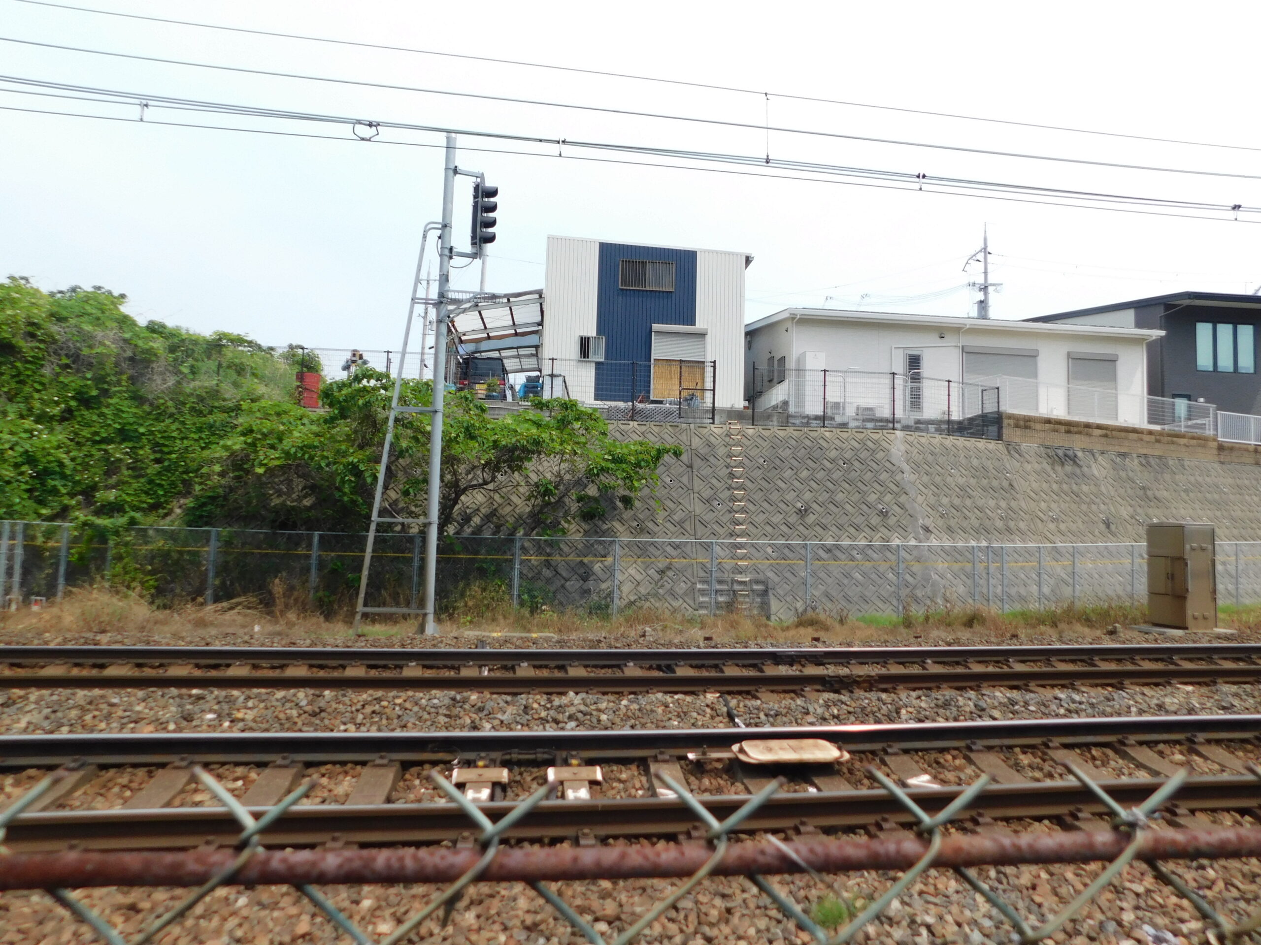 淡輪９区水路敷補修調査業務（道路）